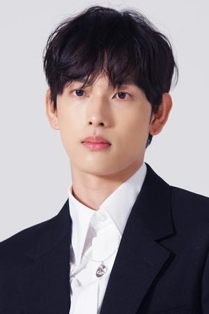 Im Shi Wan